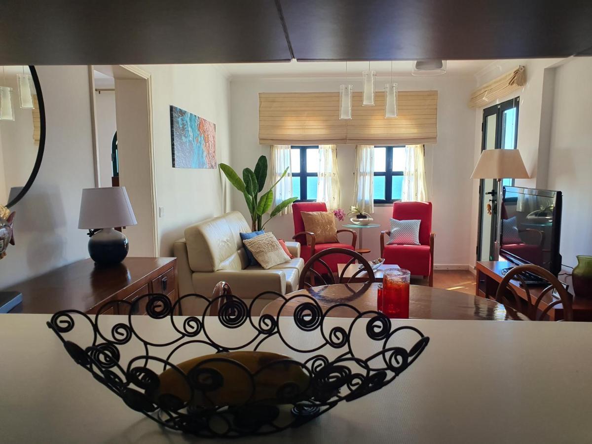 Luzia'S Apartment - 2 Bedroom Apartment Sleeps 4 Funchal  Bagian luar foto